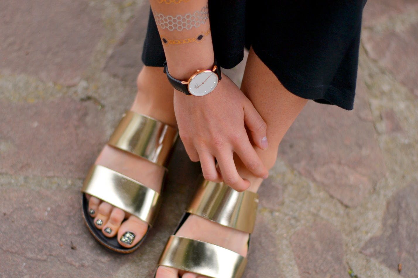 Metallic leather sandals Esprit