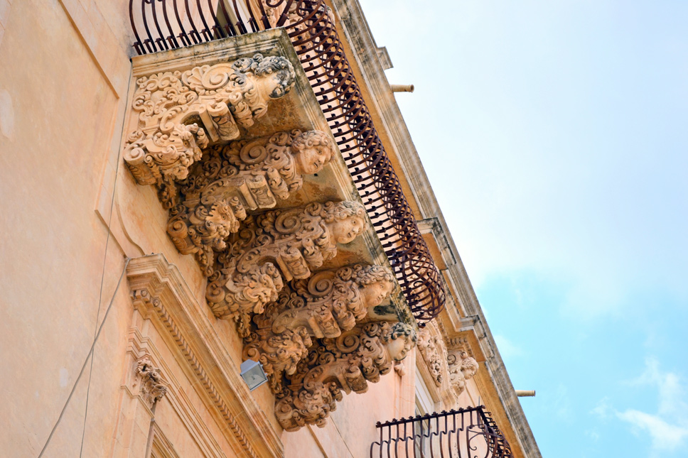 Beautiful-architecture-Noto