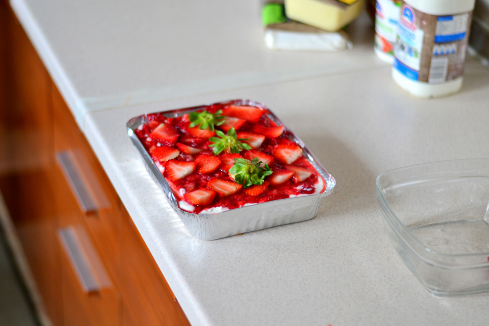 Healthy-cheesecake-recipe-with-strawberries